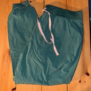 Find gs Zamora Jogger Scrub Pants